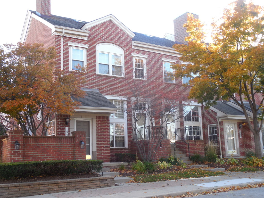 Royal Oak MI condominiums for sale 