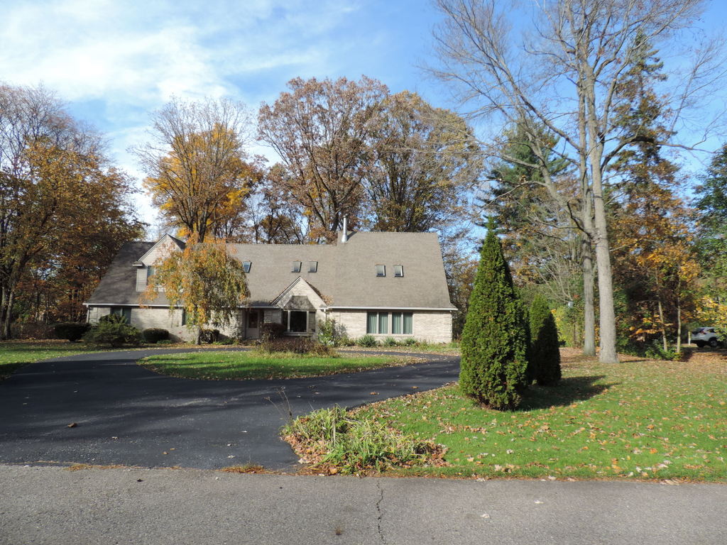 Homes for sale Beverly Hills MI