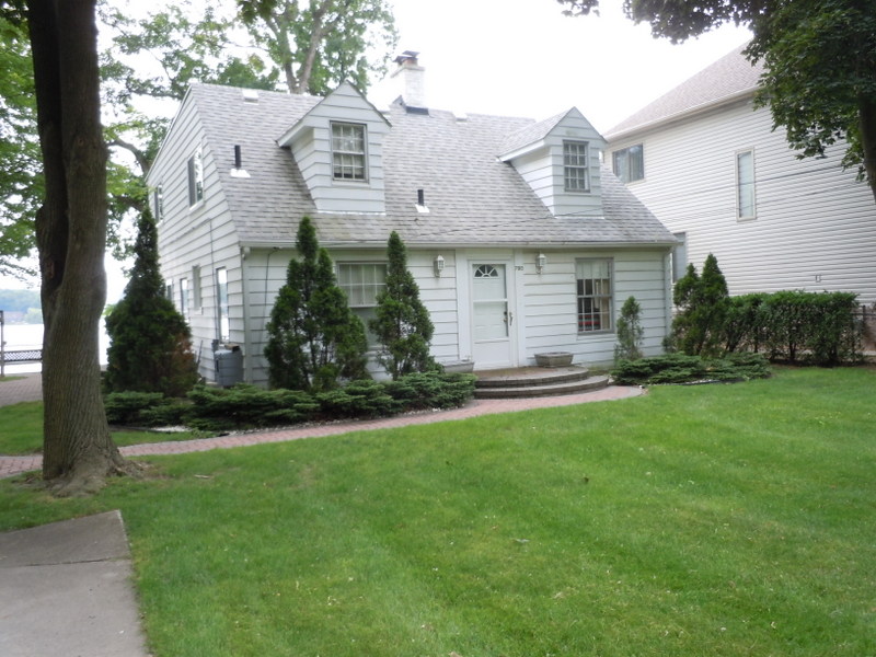 Waterford real estate Homes for sale Waterford MI